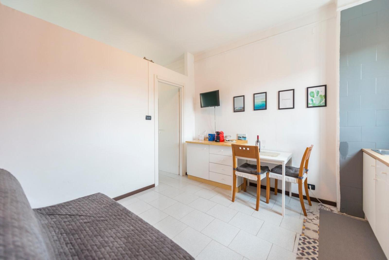 Fegi - Citta Studi, Besta, Politecnico Apartamento